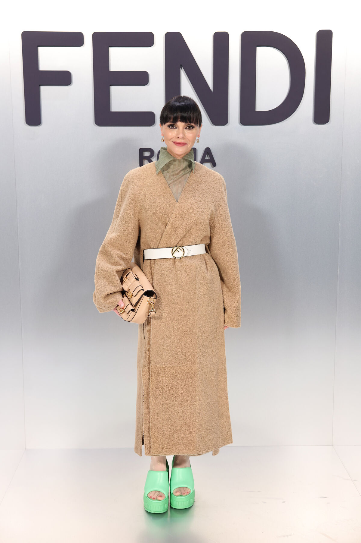 Показ Fendi в Милане: Кристина Ричи в халате и Гвендолин Кристи в мрачном костюме
