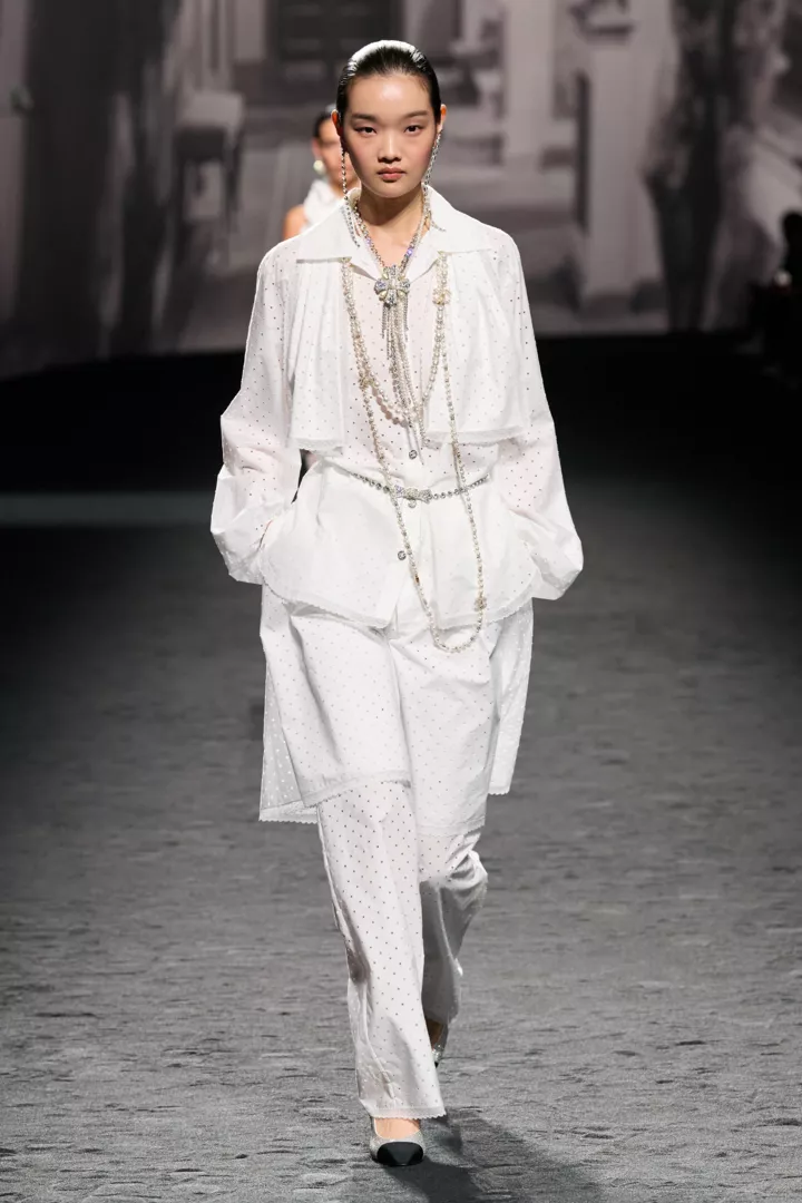 Новая коллекция Chanel весна-лето 2023: современные и стильные вещи