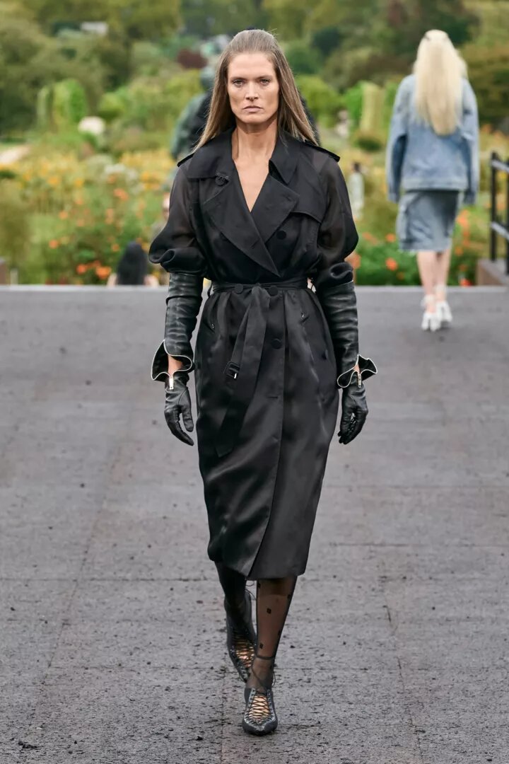 Новая коллекция Givenchy весна-лето 2023: самые красивые идеи