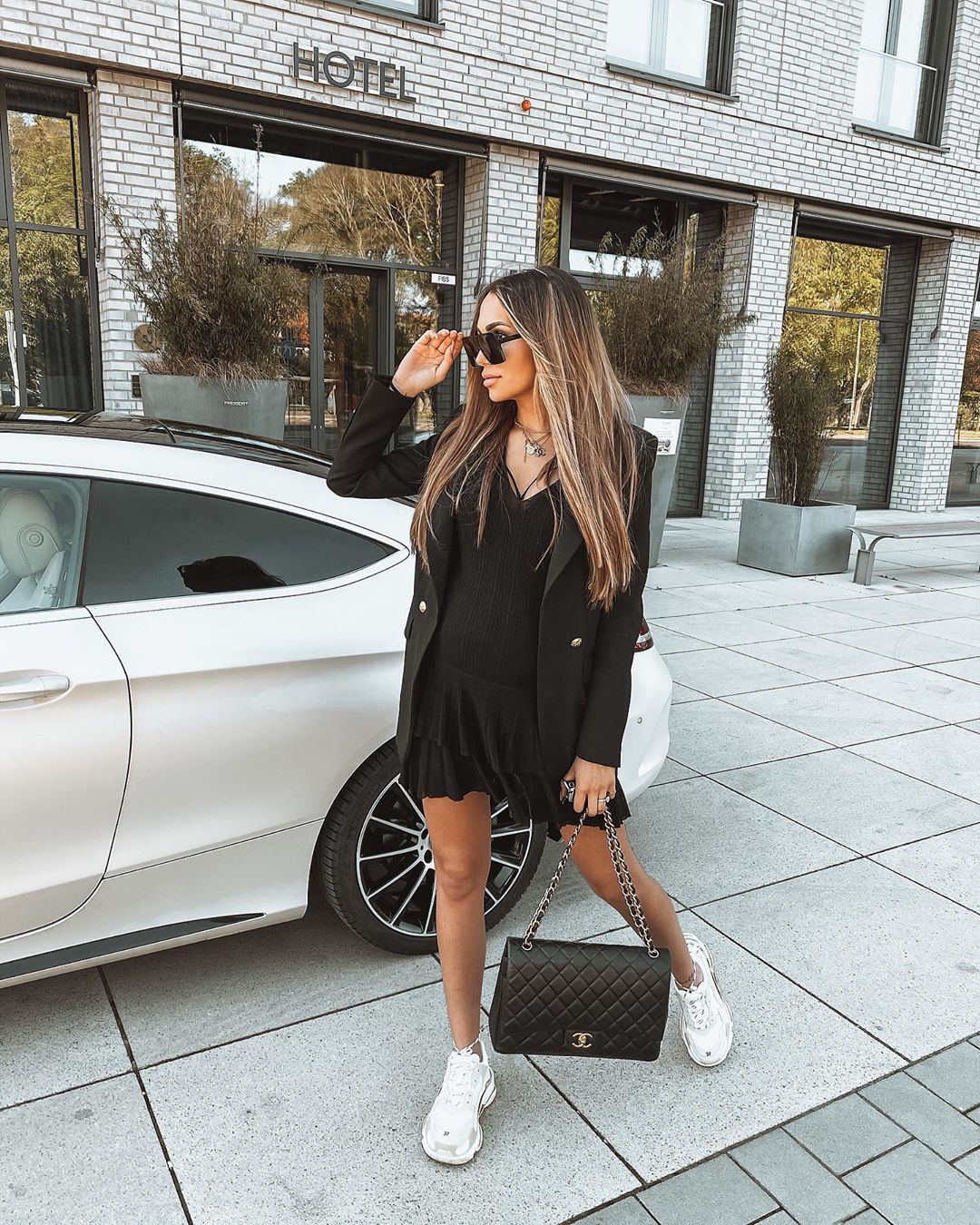 Стиль glam casual лета 2026: 60+ самых смелых и интересных идей