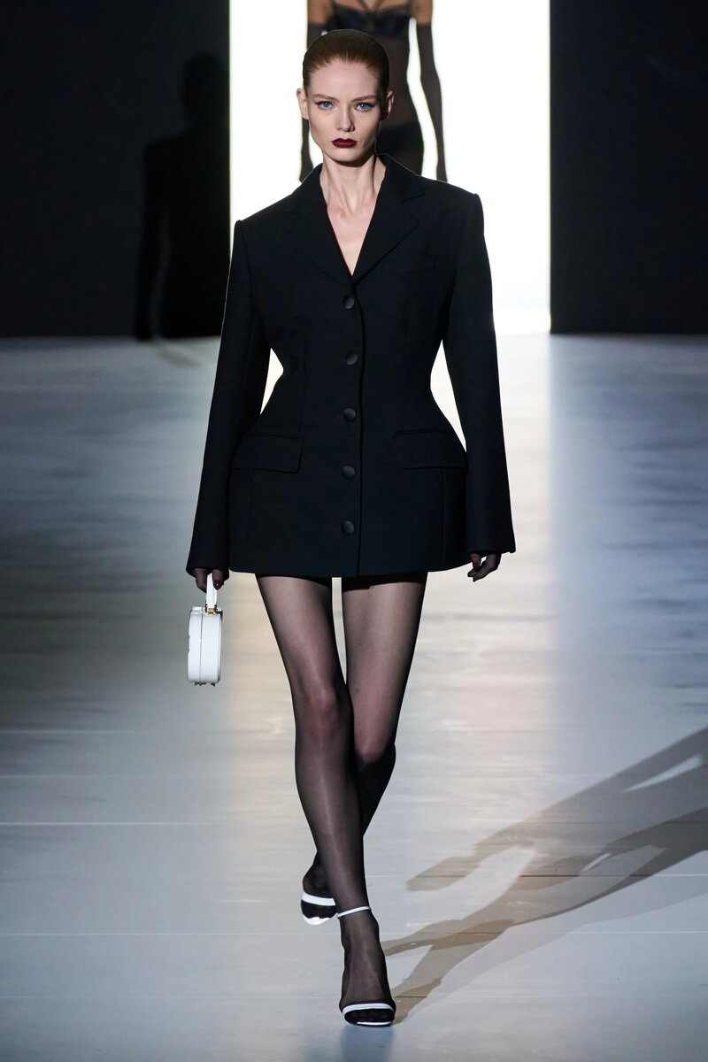 Новая коллекция Dolce & Gabbana осень-зима 2023-2024: роскошные и стильные решения