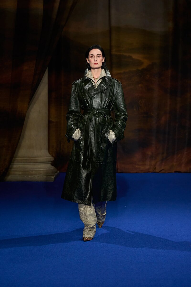 Новая коллекция Burberry осень-зима 2025-2026: возрождение британской легенды