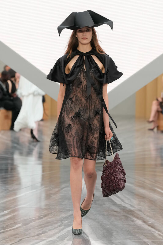 Новая коллекция Christian Dior весна-лето 2026: смелый диалог эпох