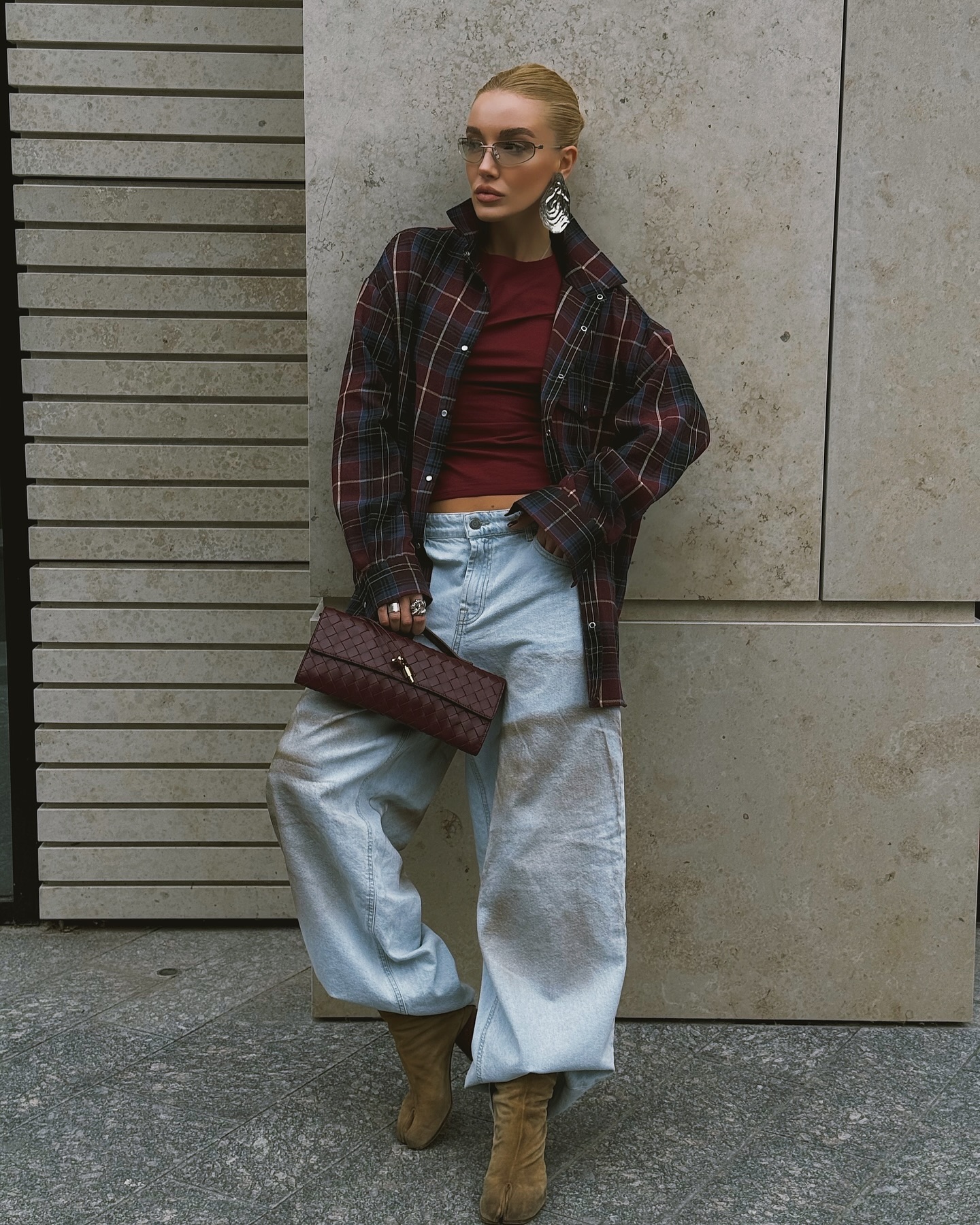 Уличный стиль (Street style) на осень 2026: 15+ оригинальных идей нового сезона